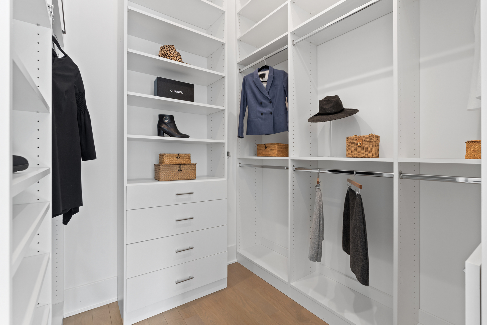 1246 W George Street