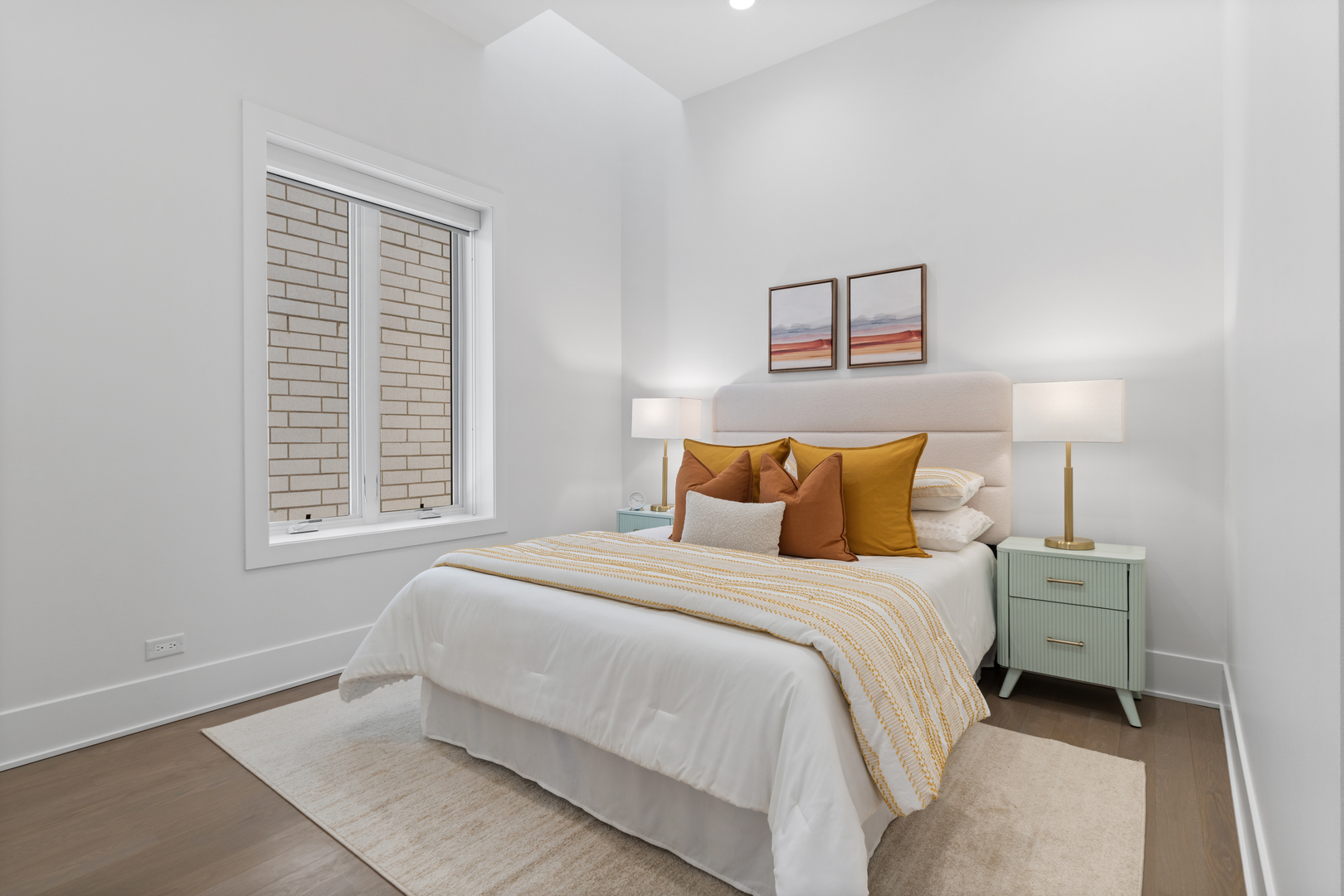 1246 W George Street