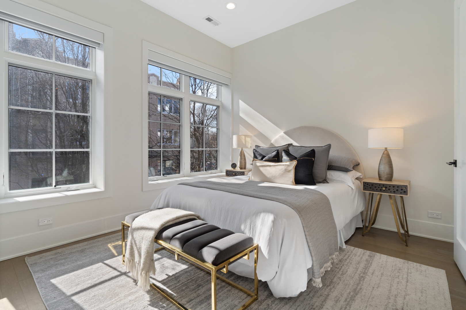 1246 W George Street