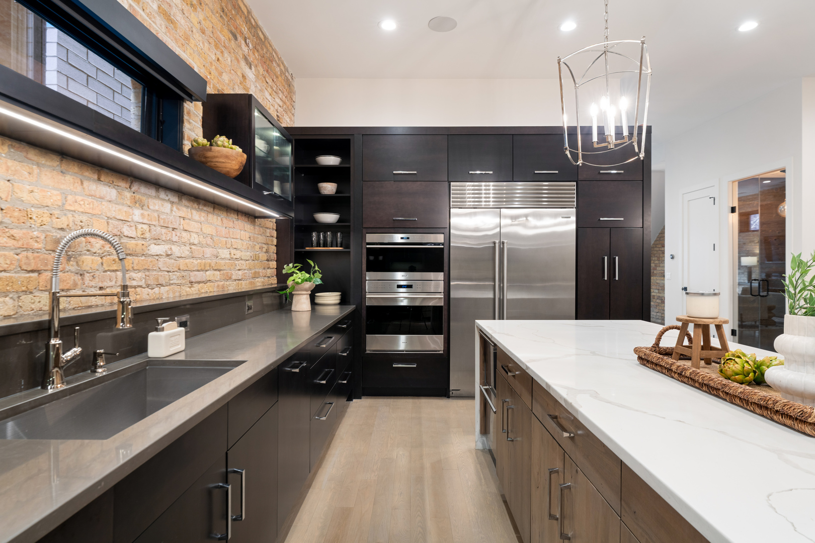 1246 W George Street