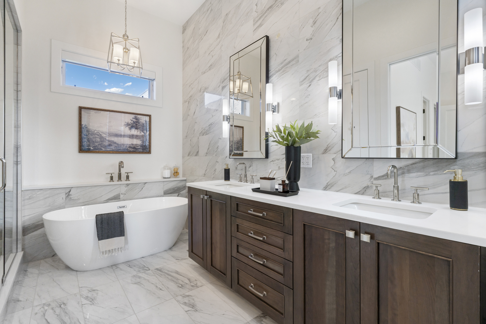 1246 W George Street