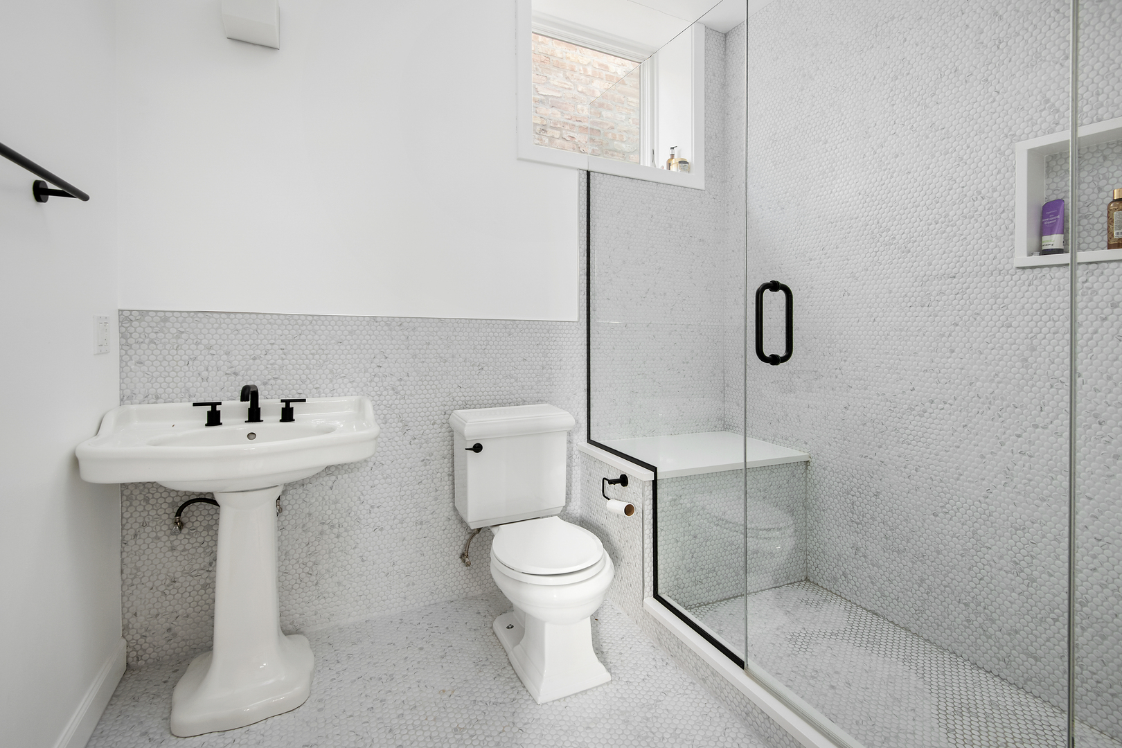 1646 N Leavitt Street