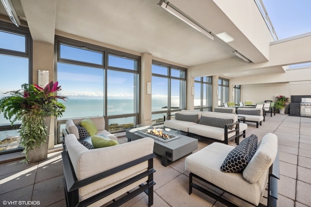 65 E Monroe Street Unit: 4623