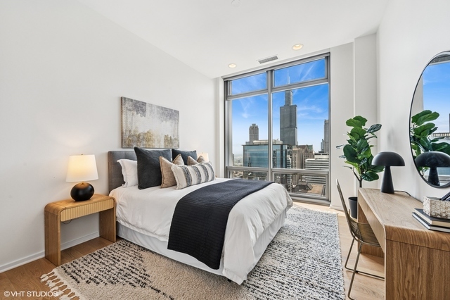 65 E Monroe Street Unit: 4623