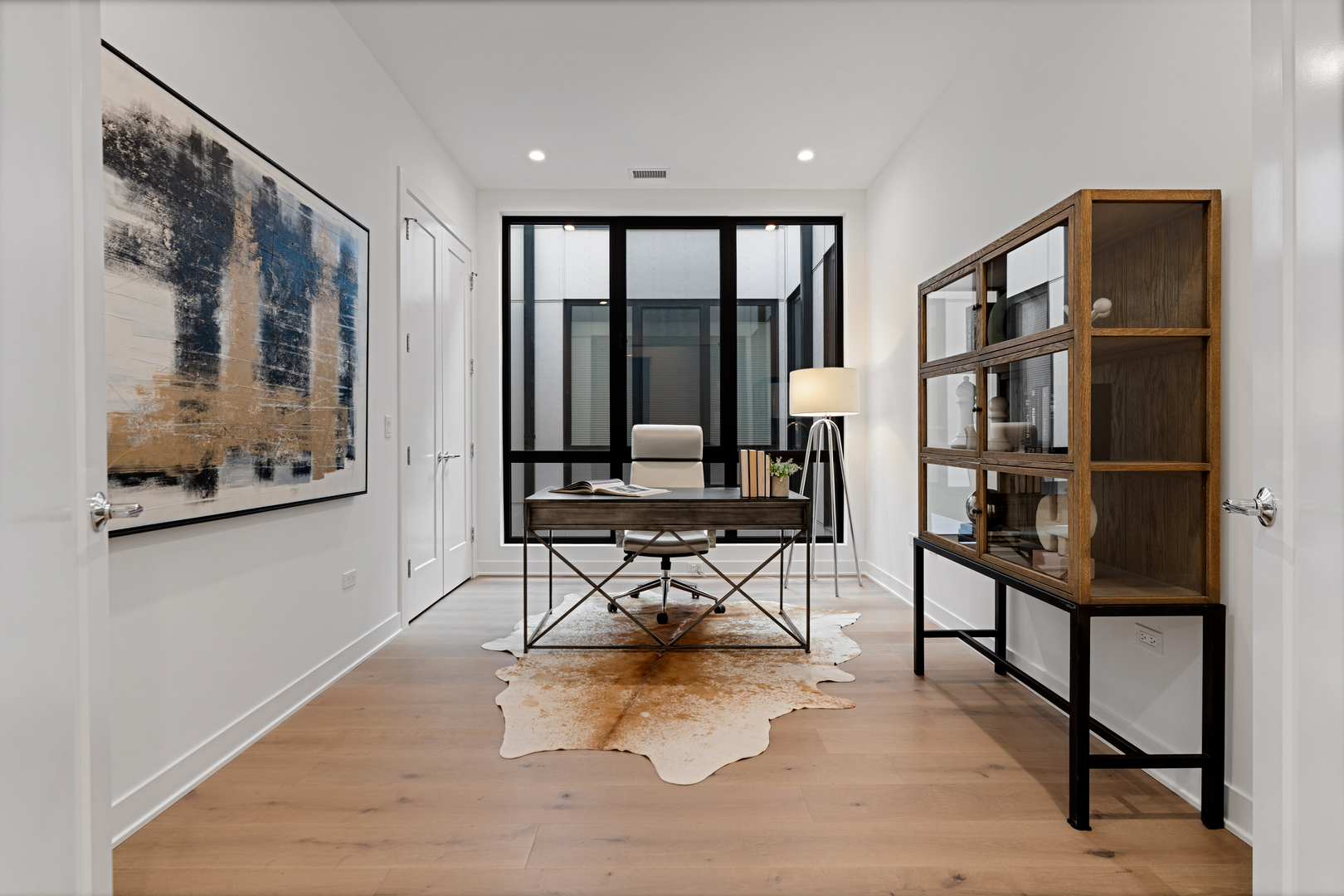 1340 W Chestnut Street Unit: 401