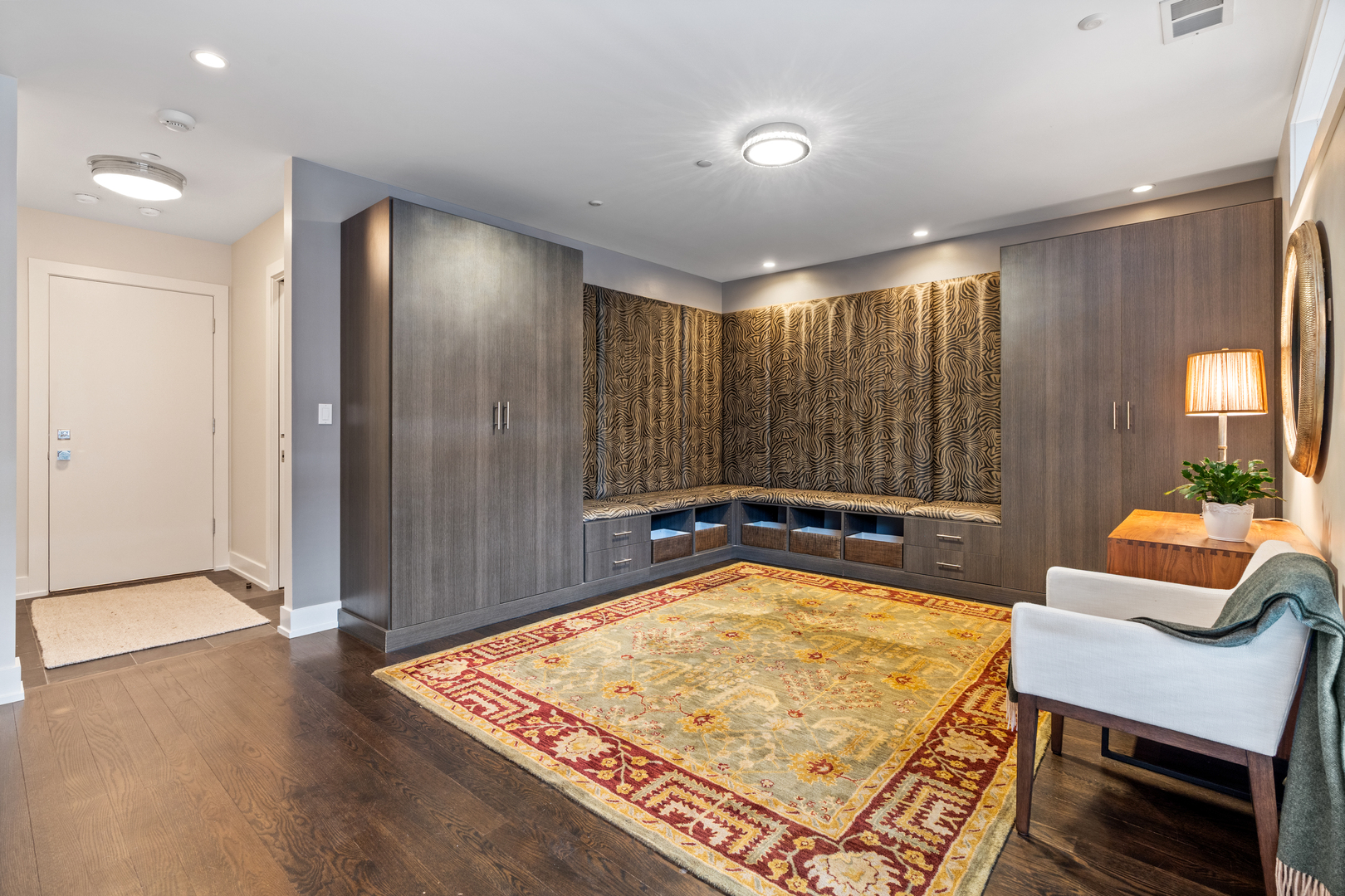 1303 W Diversey Parkway