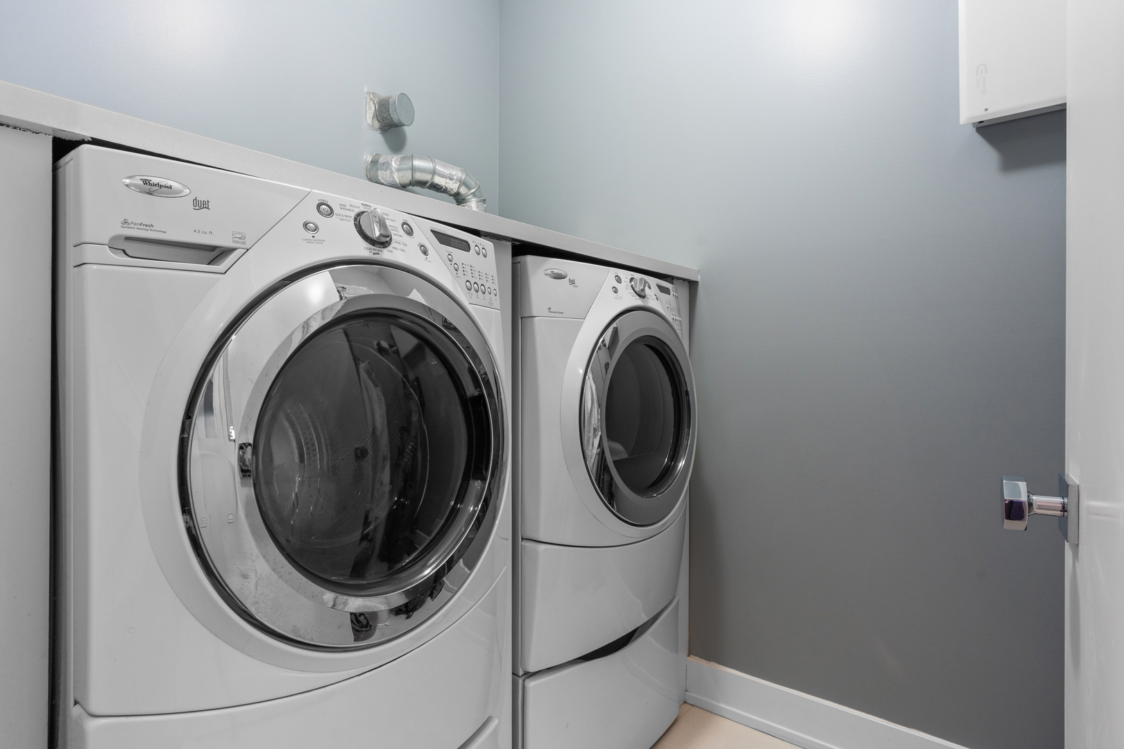 1303 W Diversey Parkway