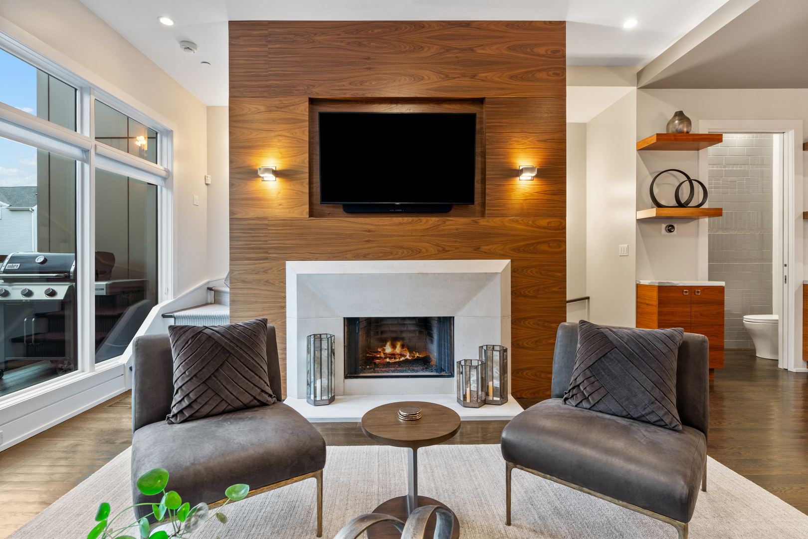 1303 W Diversey Parkway