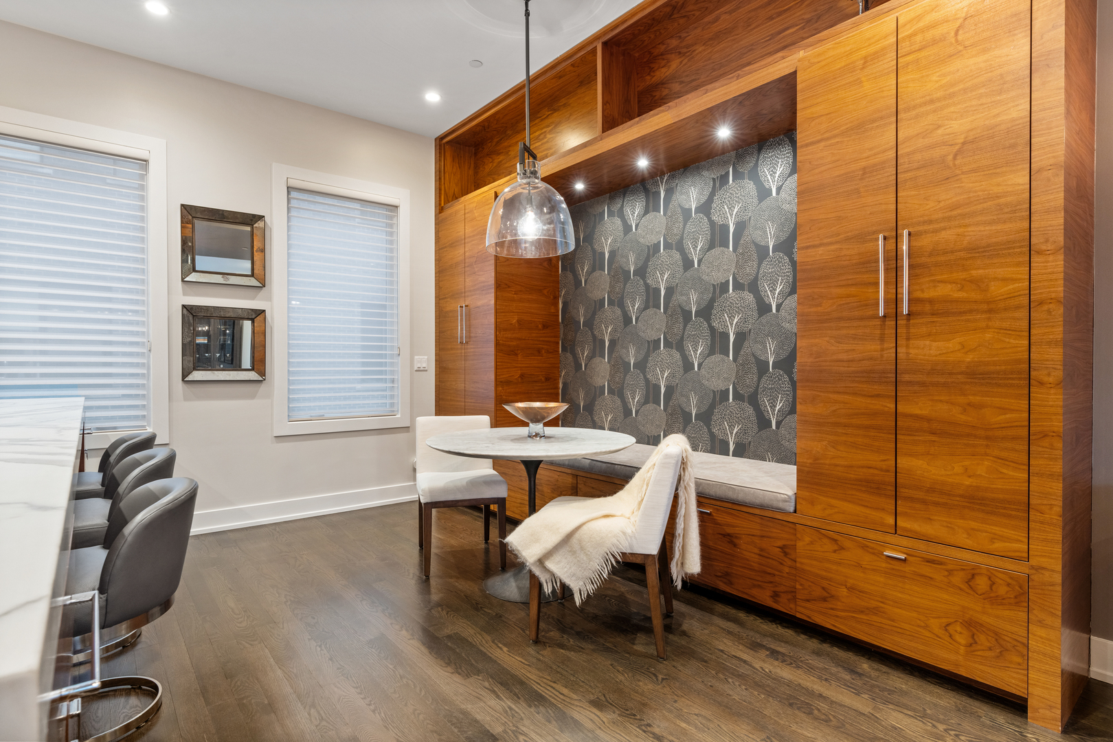 1303 W Diversey Parkway