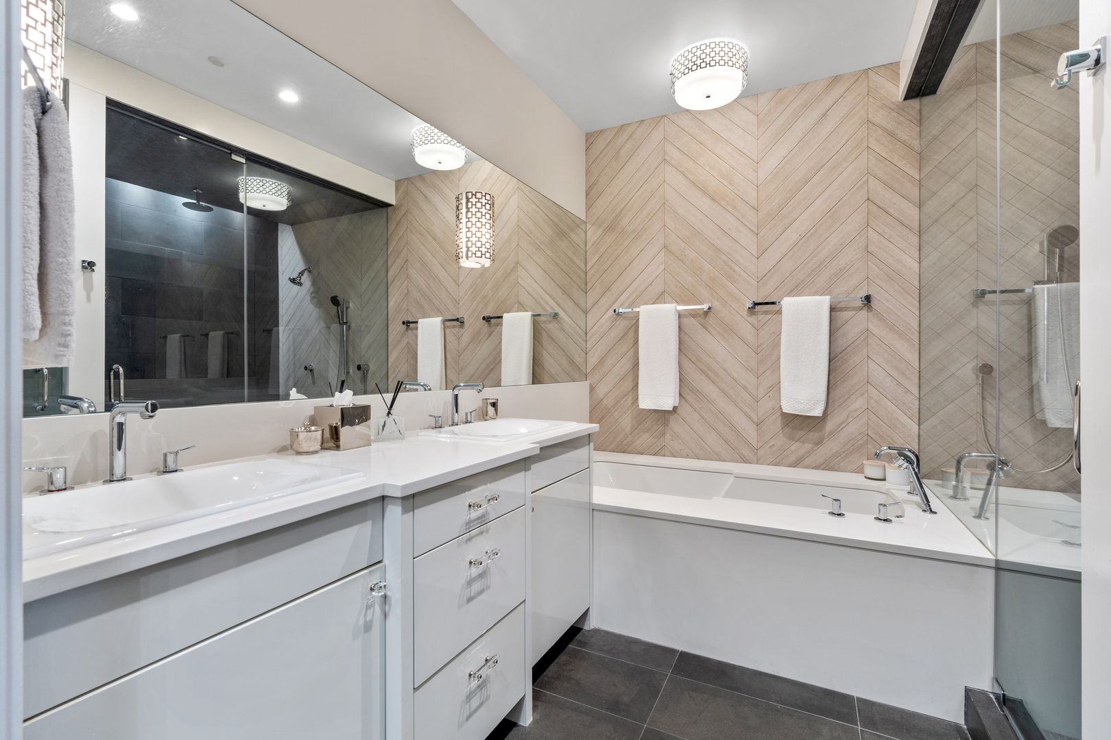 1303 W Diversey Parkway