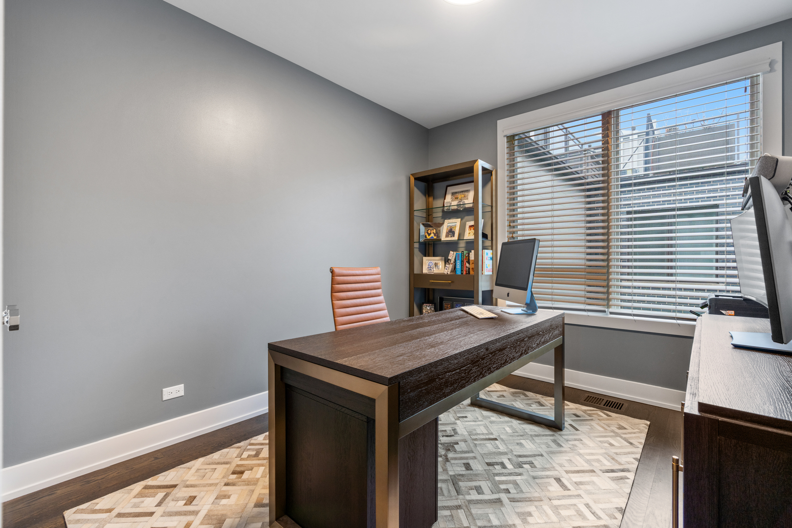 1303 W Diversey Parkway