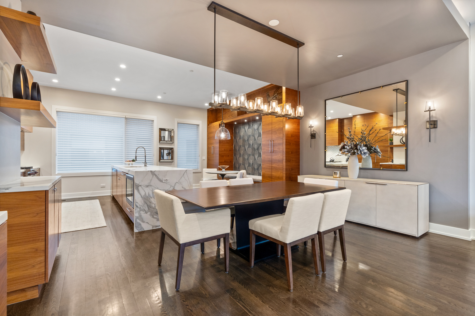 1303 W Diversey Parkway