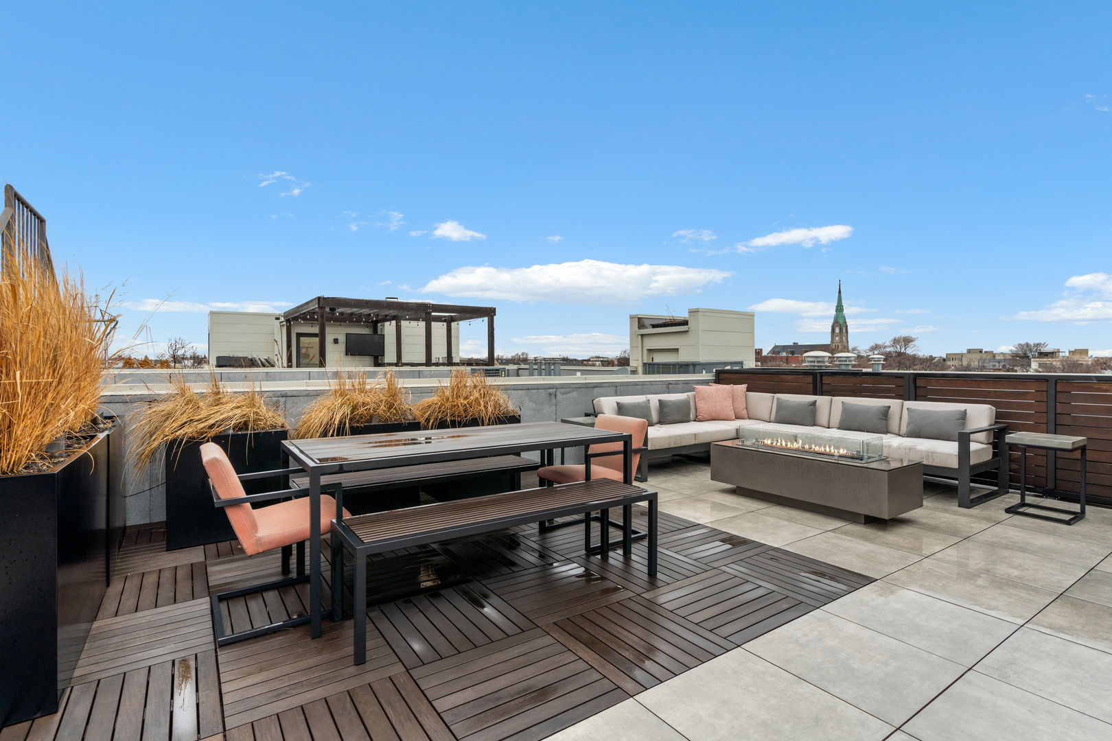 1303 W Diversey Parkway