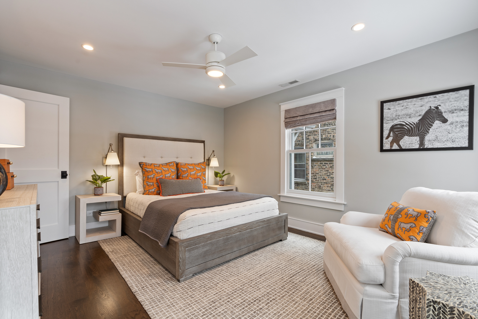 4427 N Hermitage Avenue