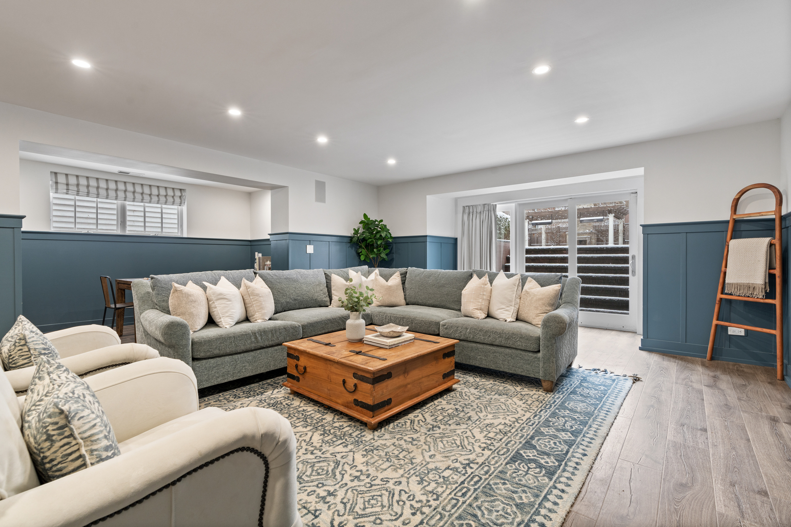 4427 N Hermitage Avenue