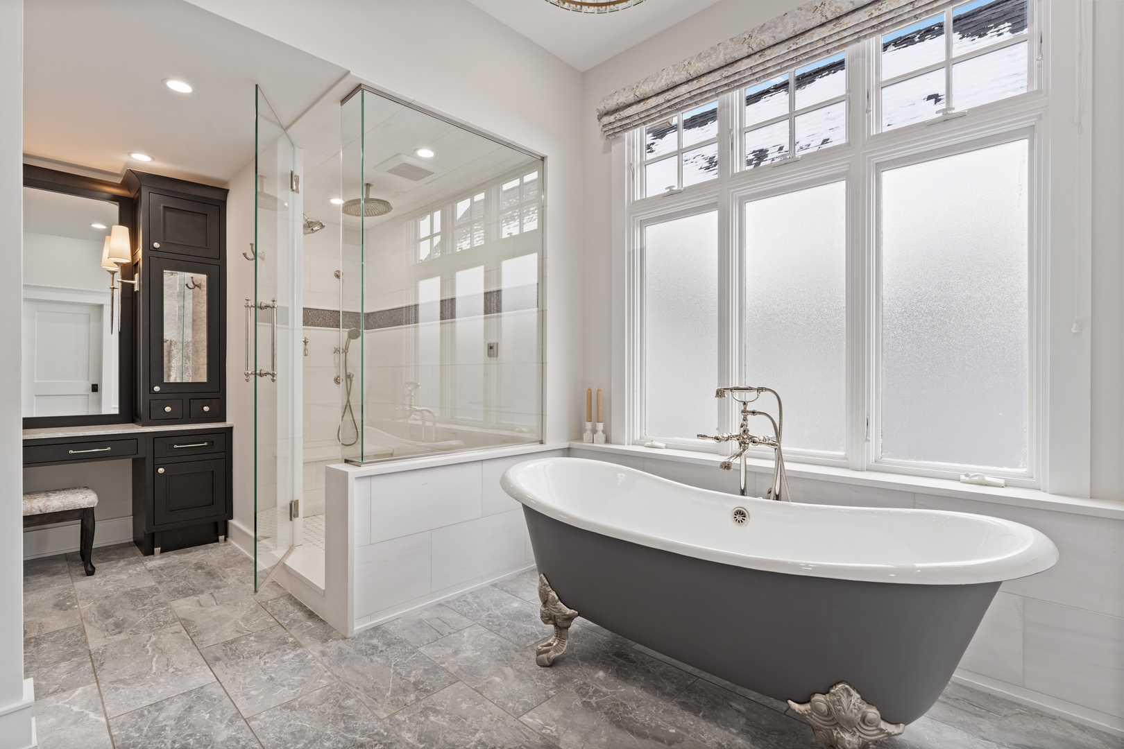 4427 N Hermitage Avenue