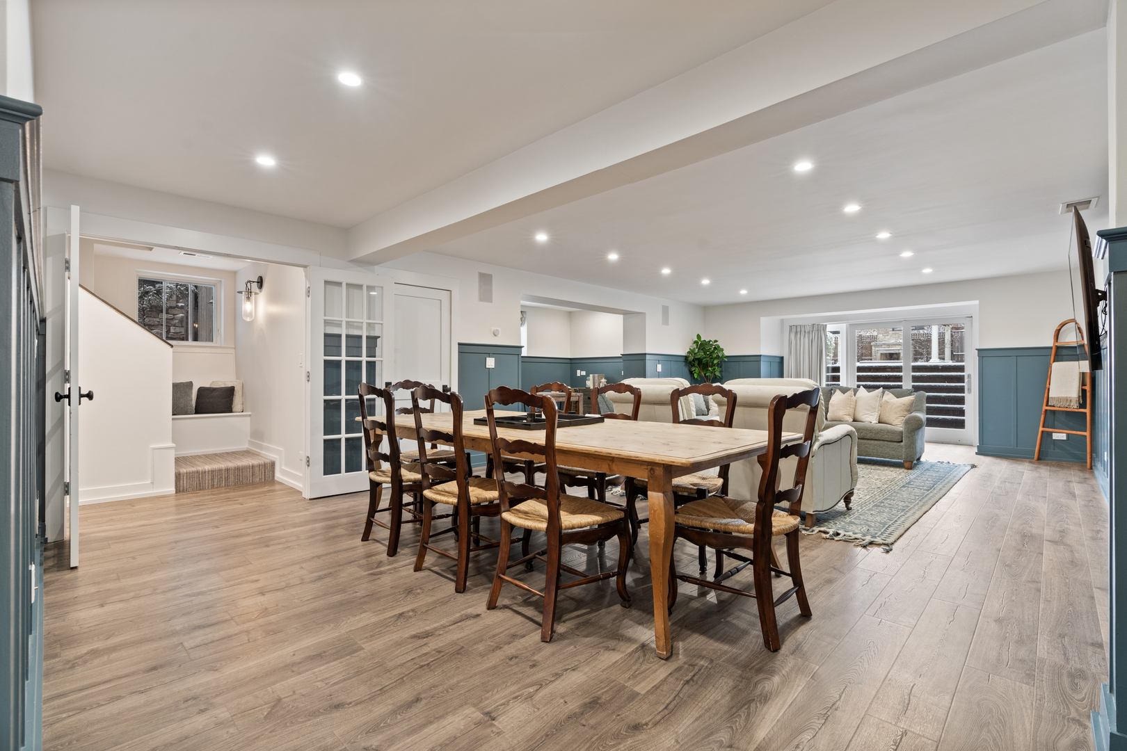 4427 N Hermitage Avenue