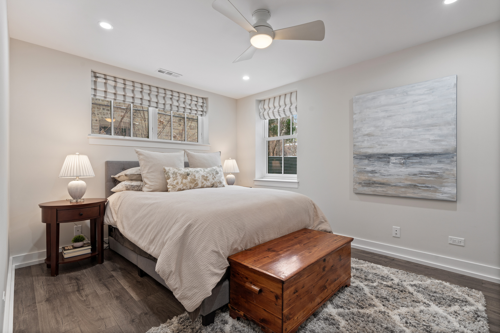 4427 N Hermitage Avenue