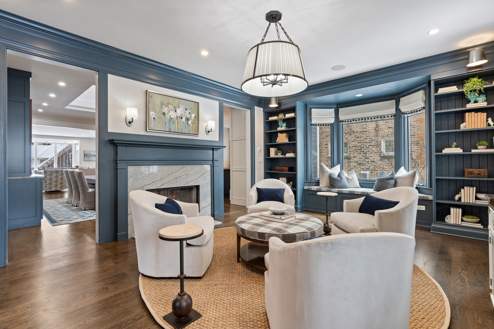 4427 N Hermitage Avenue