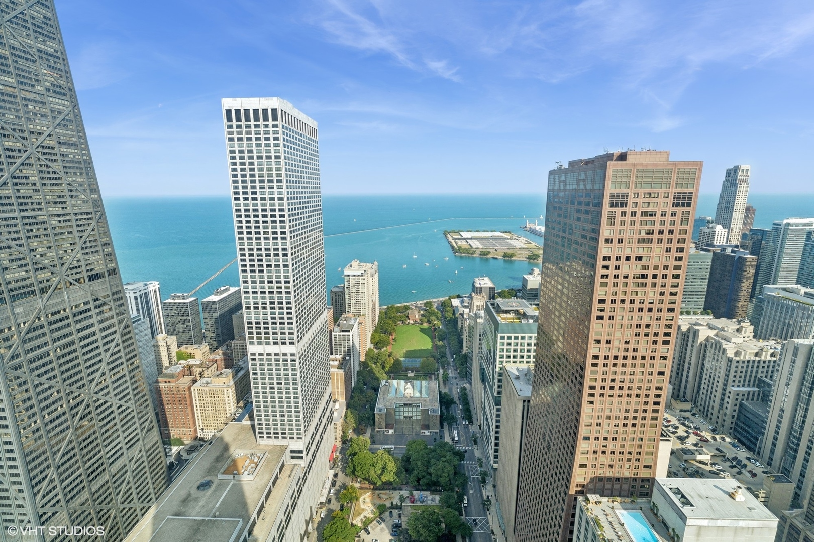 800 N Michigan Avenue Unit: 63PH