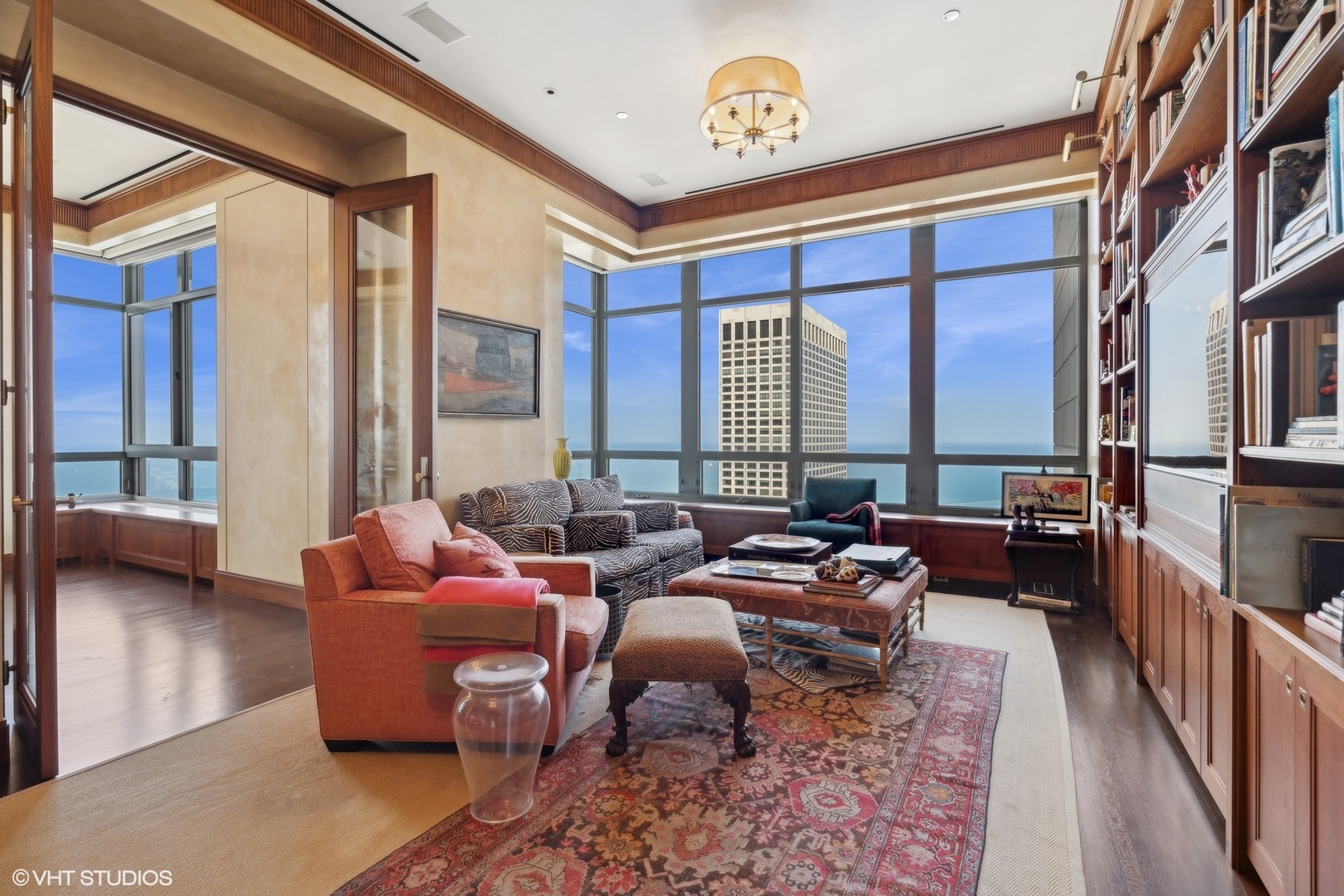 800 N Michigan Avenue Unit: 63PH