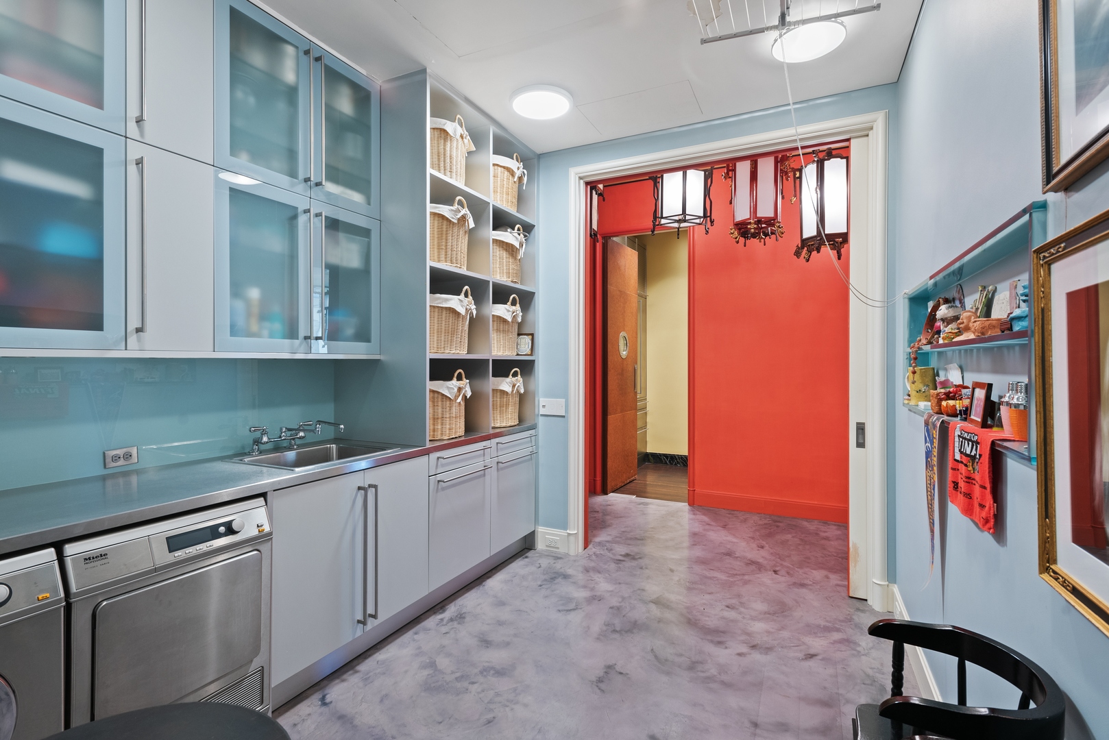 800 N Michigan Avenue Unit: 63PH