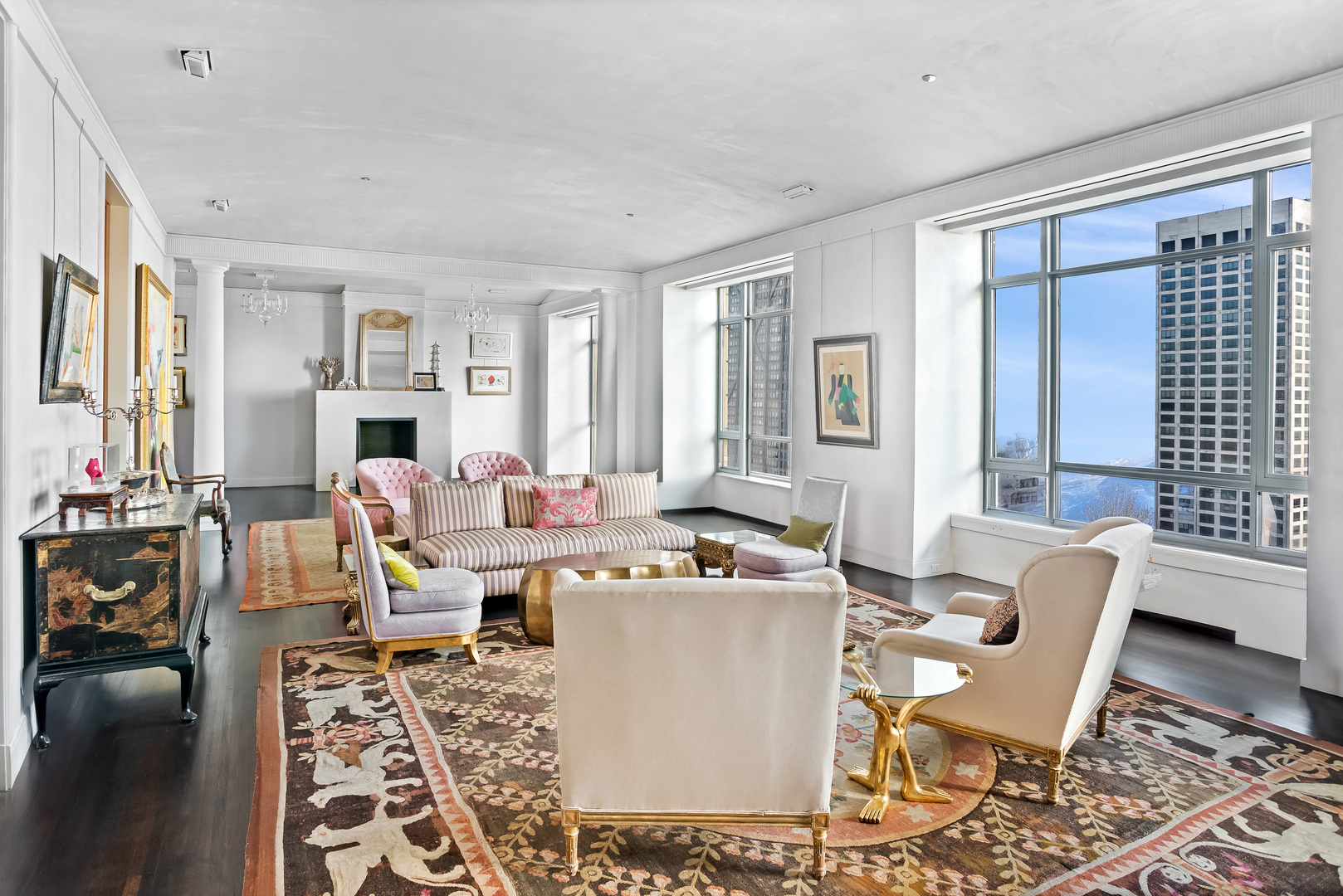 800 N Michigan Avenue Unit: 63PH