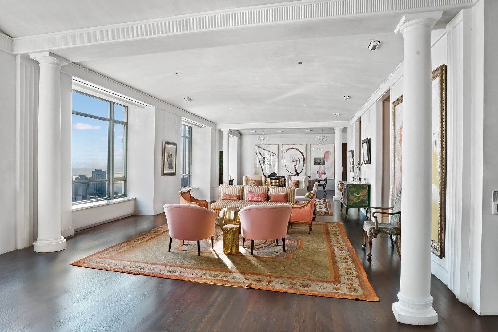 800 N Michigan Avenue Unit: 63PH