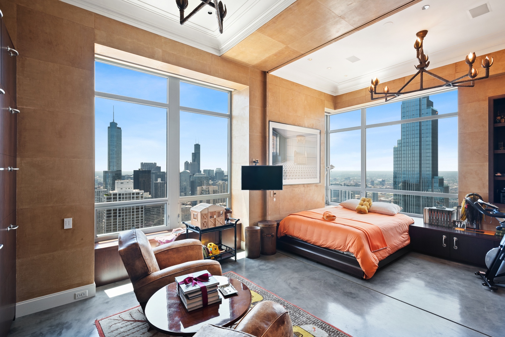 800 N Michigan Avenue Unit: 63PH