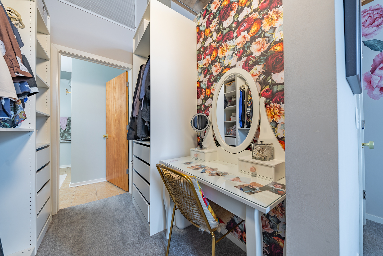 1645 W Ogden Avenue Unit: 530