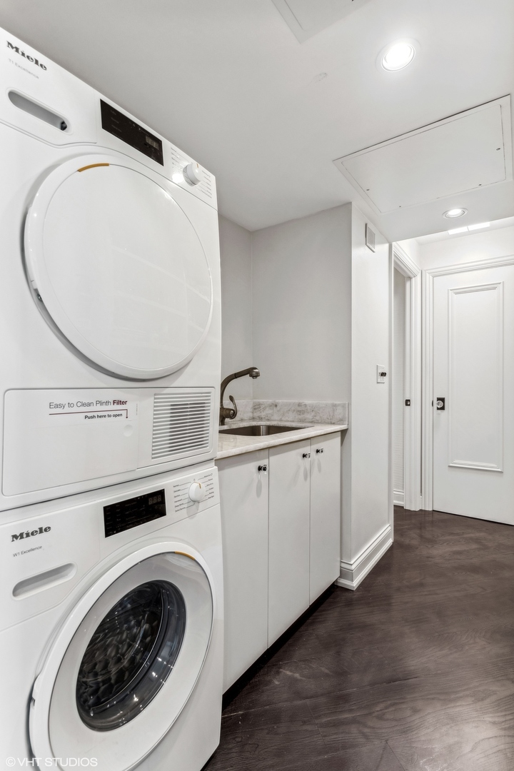 1040 N Lake Shore Drive Unit: 26B