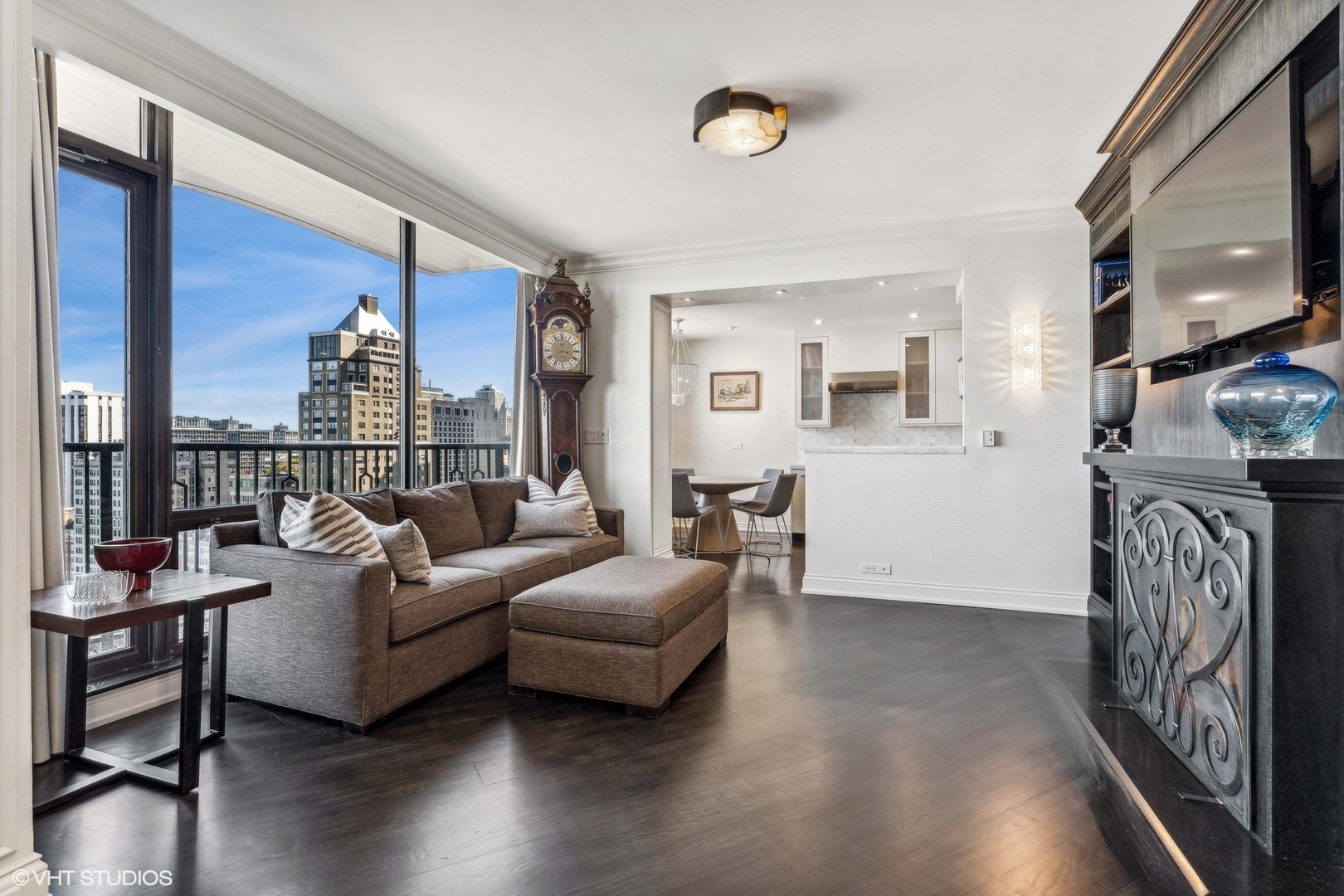 1040 N Lake Shore Drive Unit: 26B