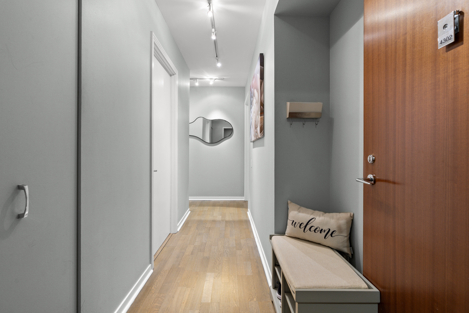 400 N LaSalle Street Unit: 4302