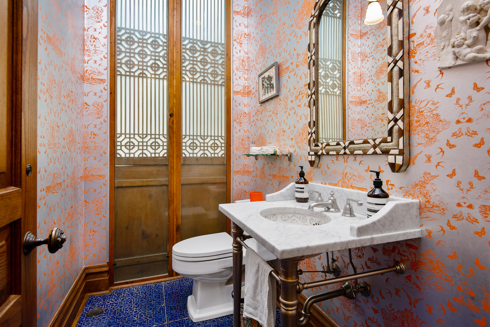 1652 N Leavitt Street