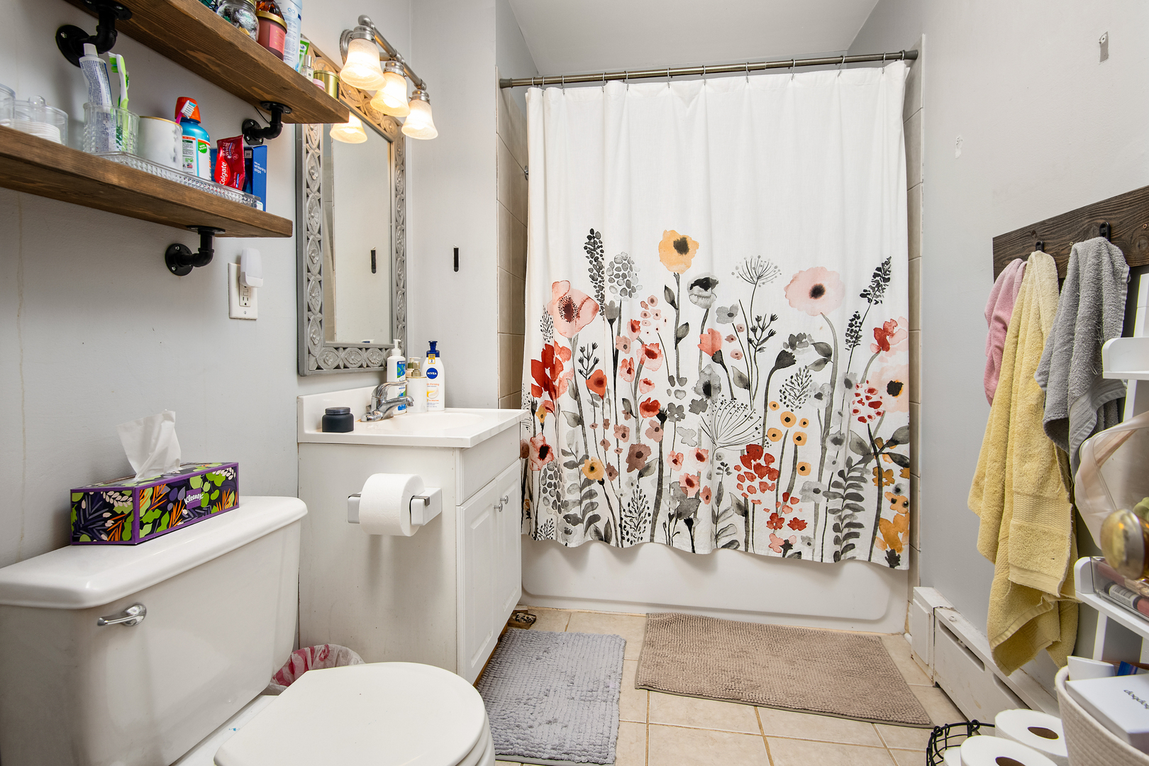 1214 W Wrightwood Avenue Unit: 2