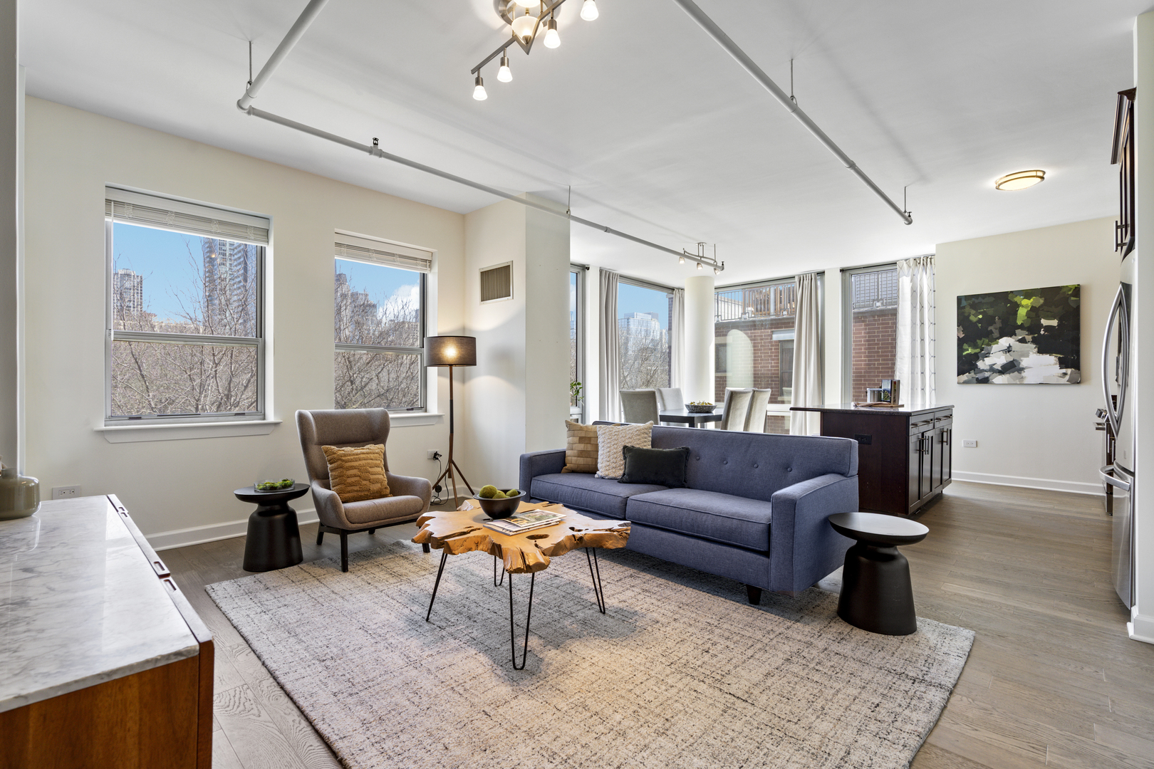 437 W Division Street Unit: 310