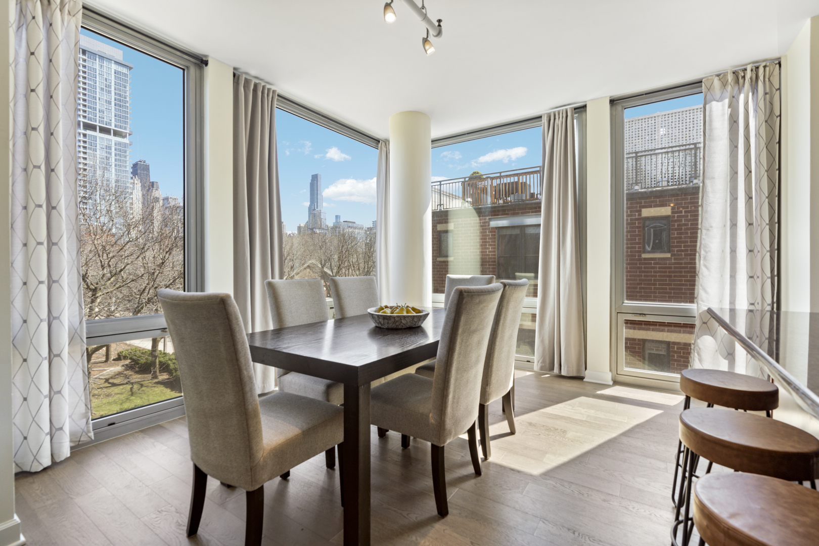 437 W Division Street Unit: 310