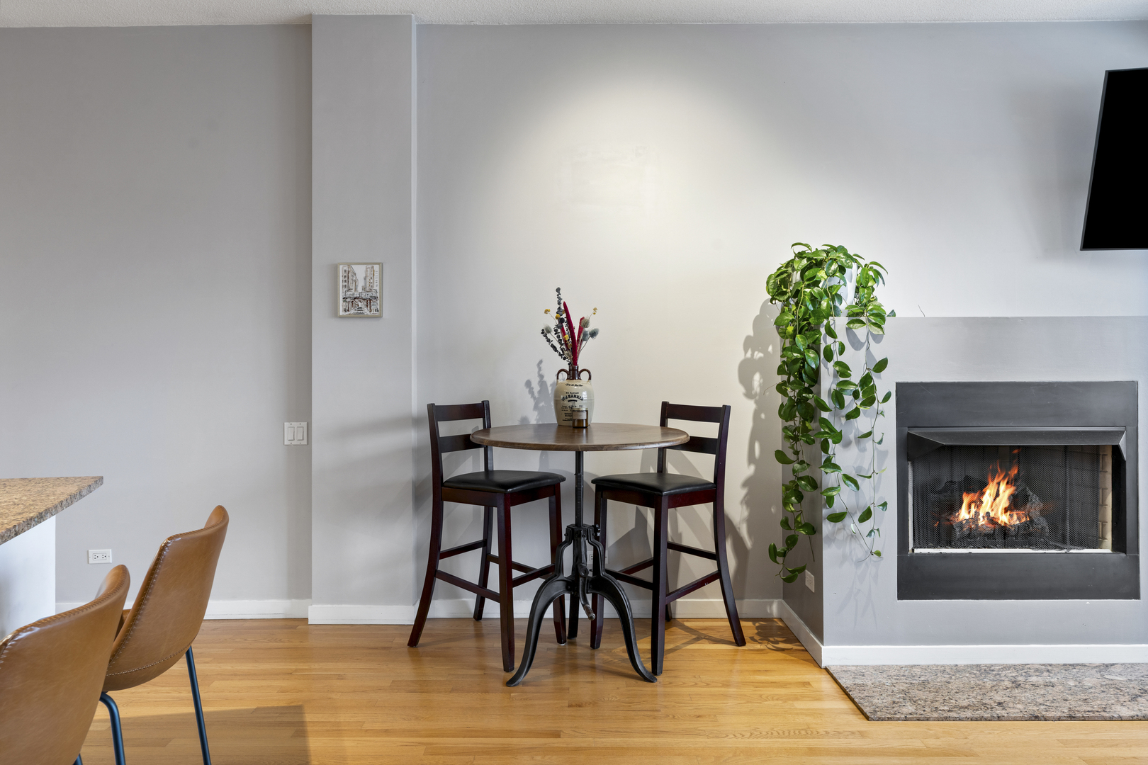 950 W Erie Street Unit: 602