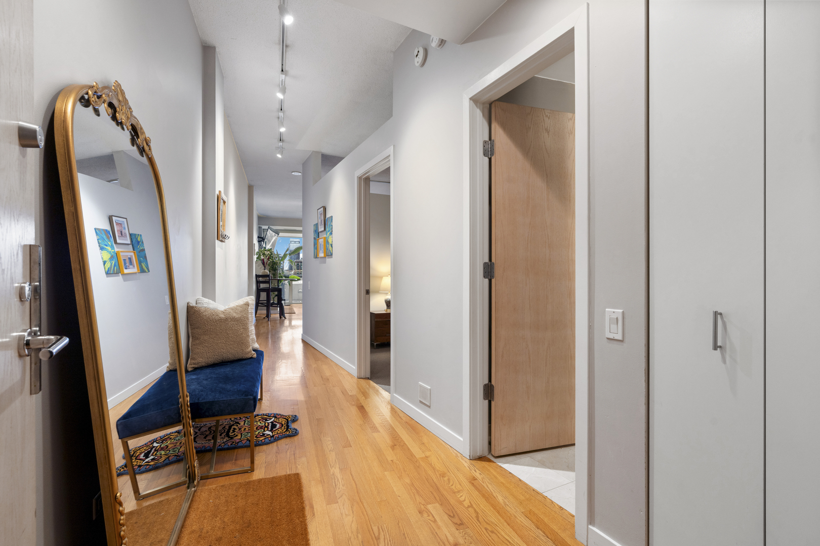 950 W Erie Street Unit: 602