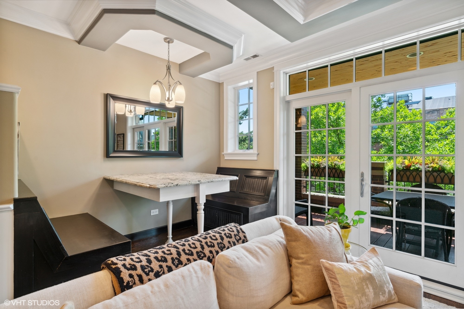 1022 W Diversey Parkway Unit: 2