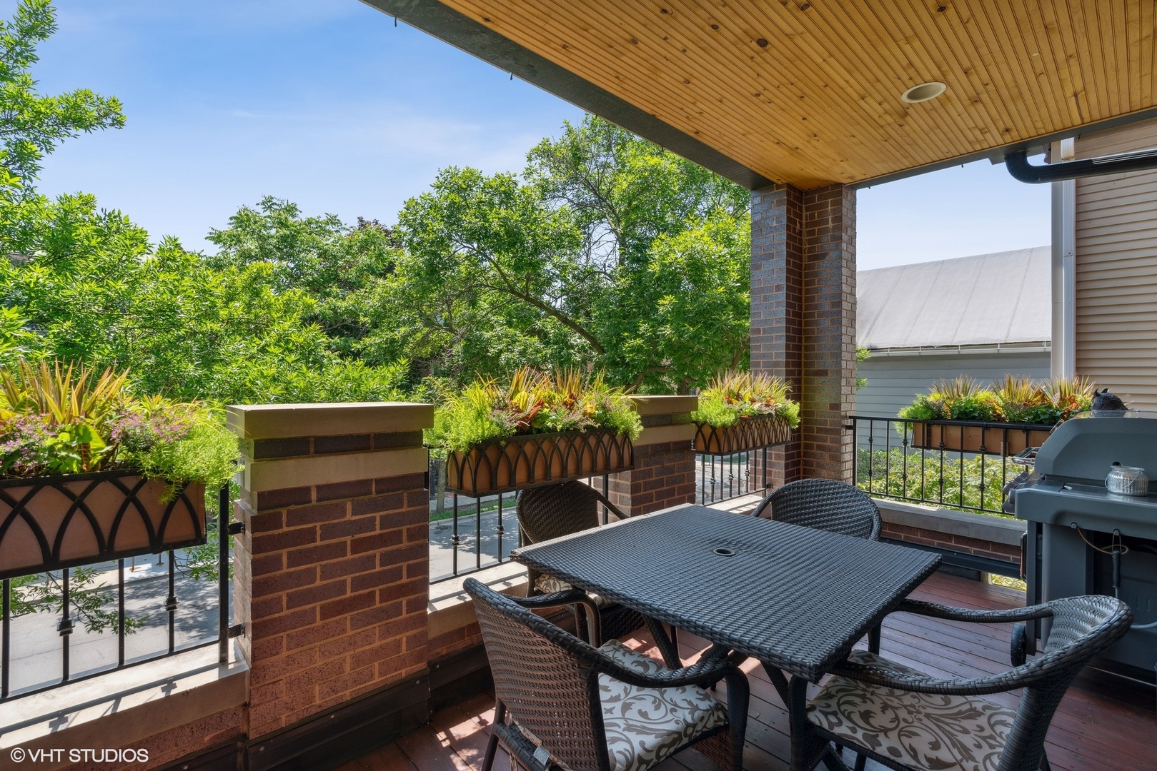 1022 W Diversey Parkway Unit: 2