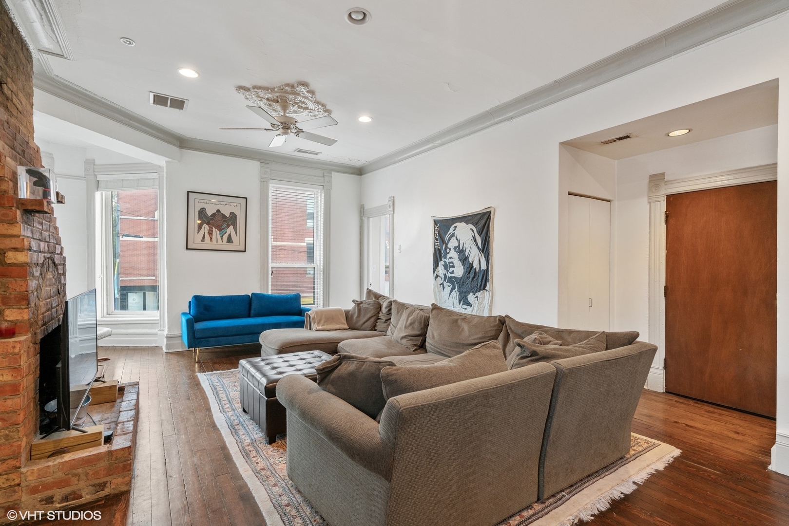 1200 W Webster Avenue Unit: 2