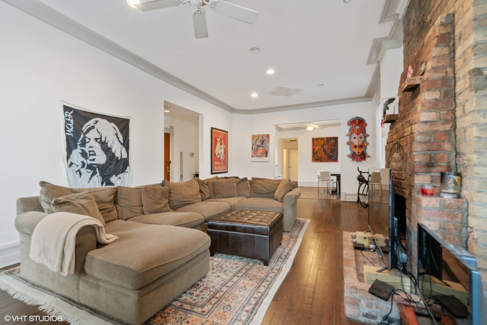 1200 W Webster Avenue Unit: 2