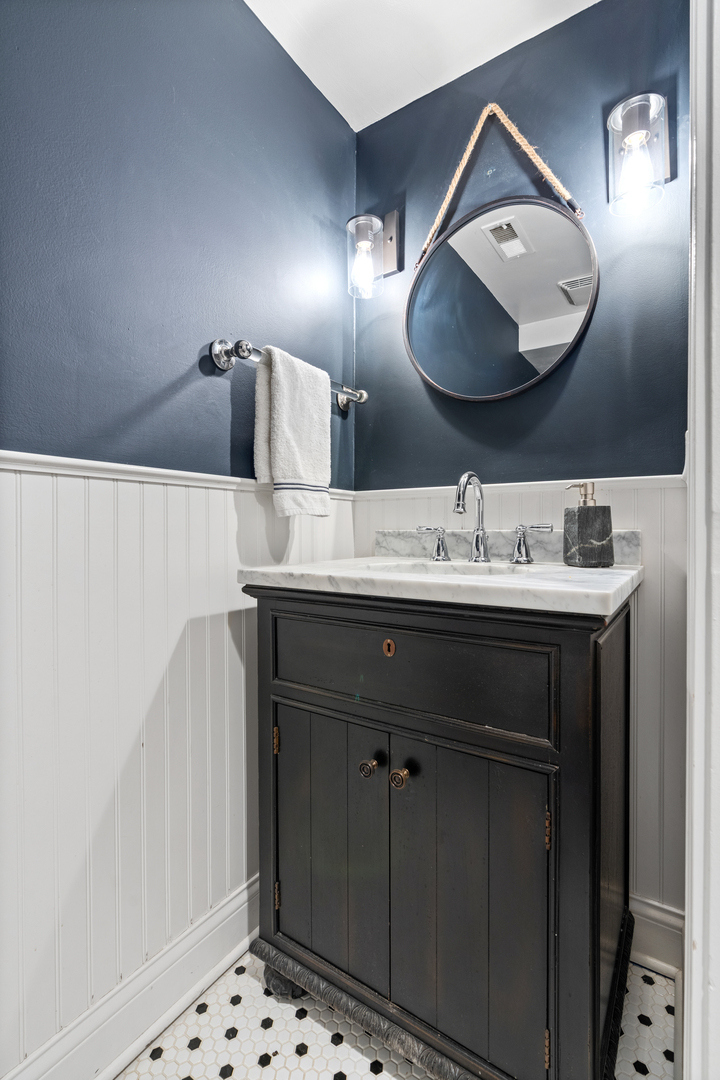 1820 N Dayton Street Unit: B