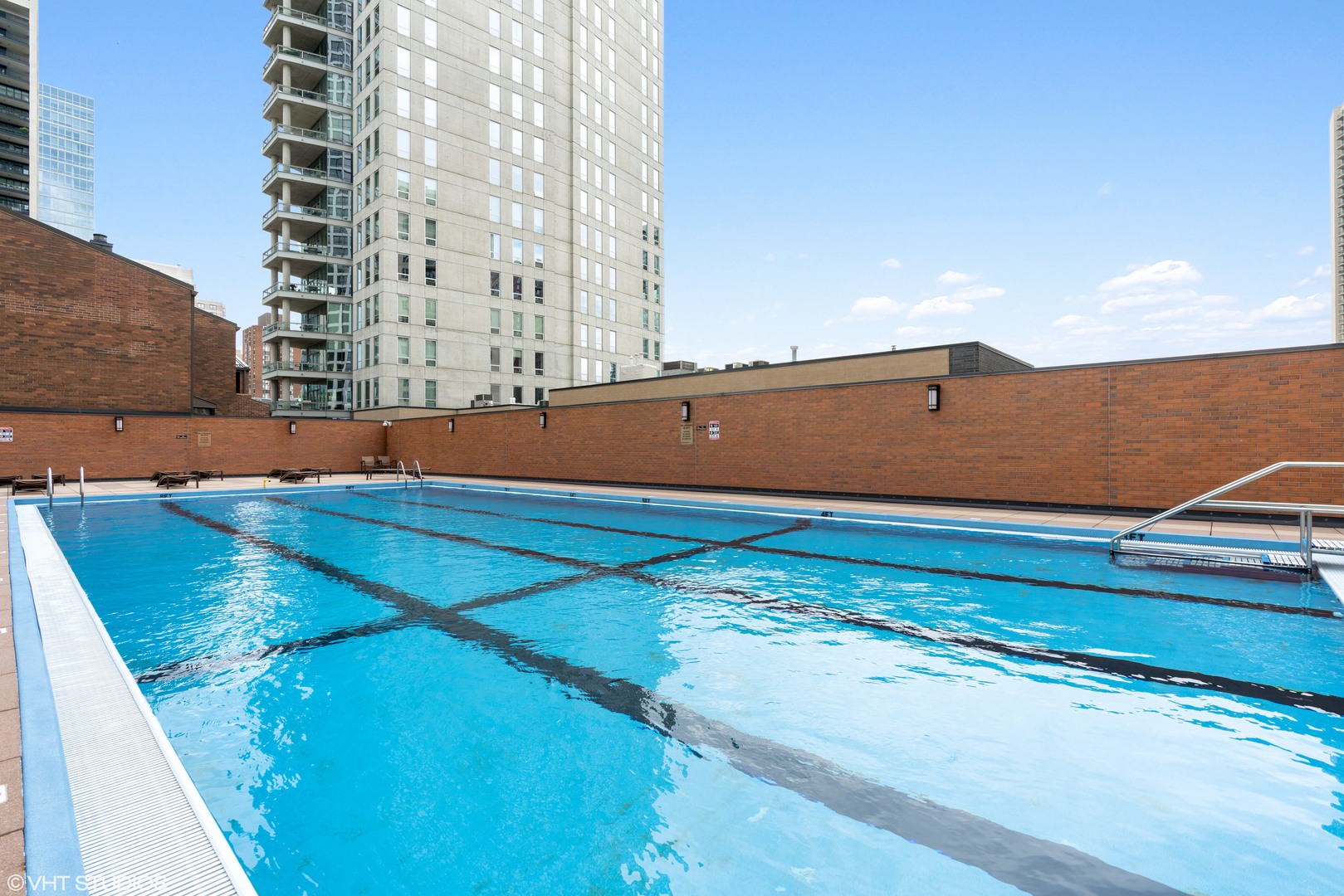 1030 N State Street Unit: 5M