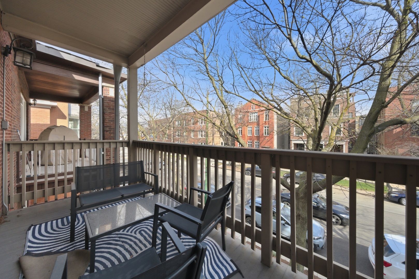 1539 W Addison Street