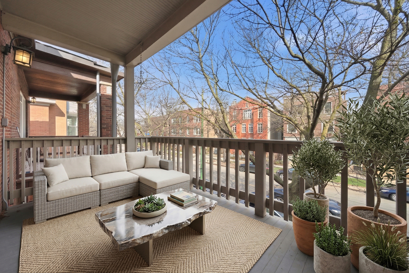 1539 W Addison Street