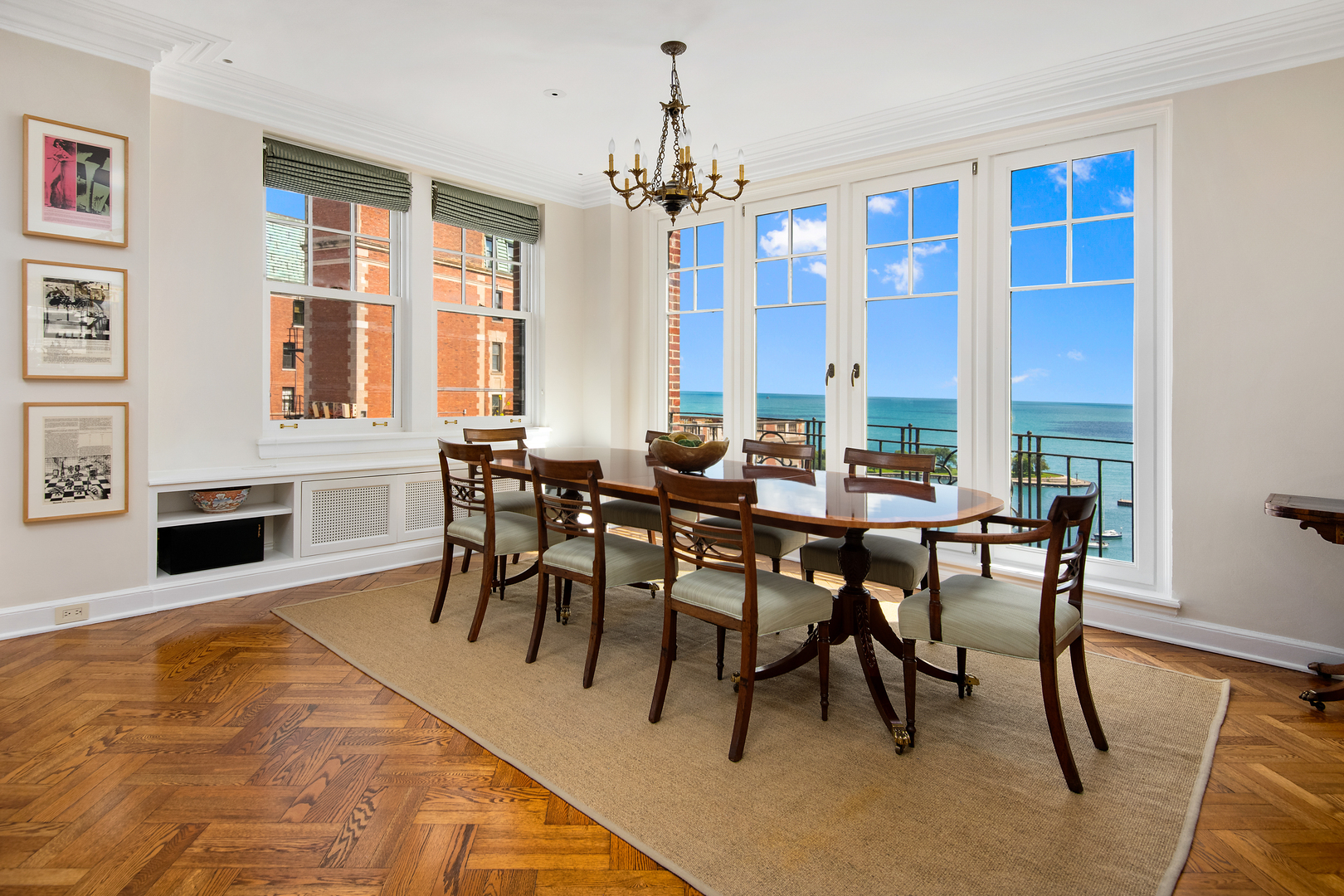 421 W Melrose Street Unit: 18BC