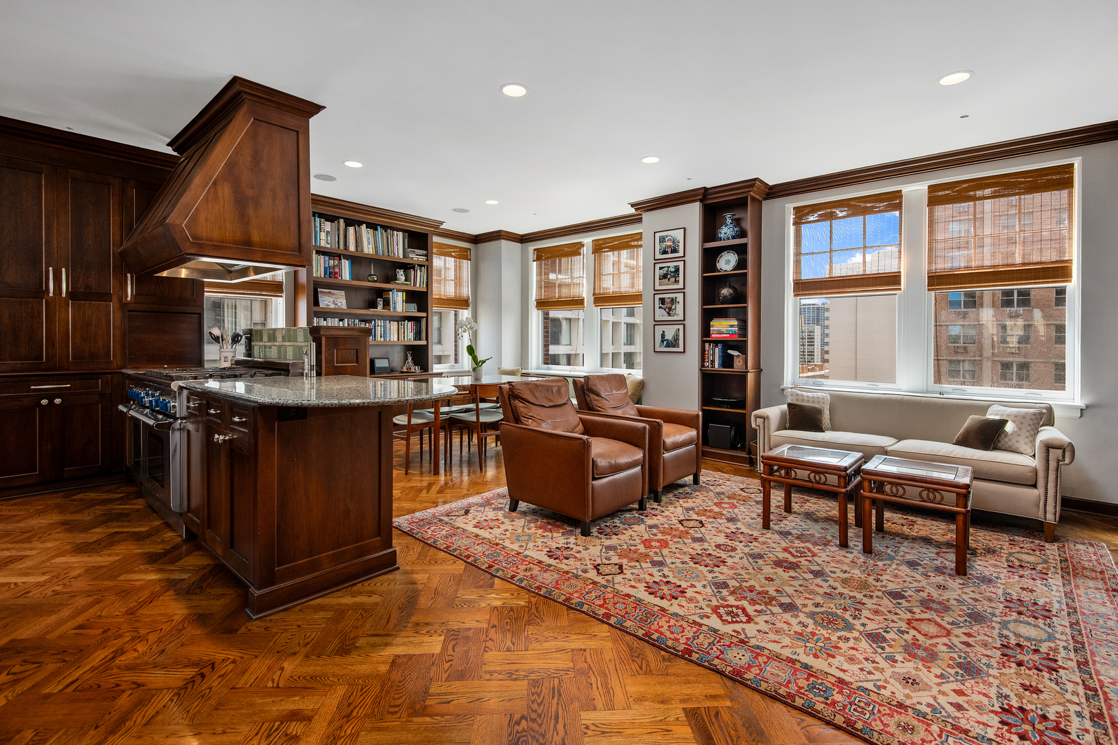 421 W Melrose Street Unit: 18BC