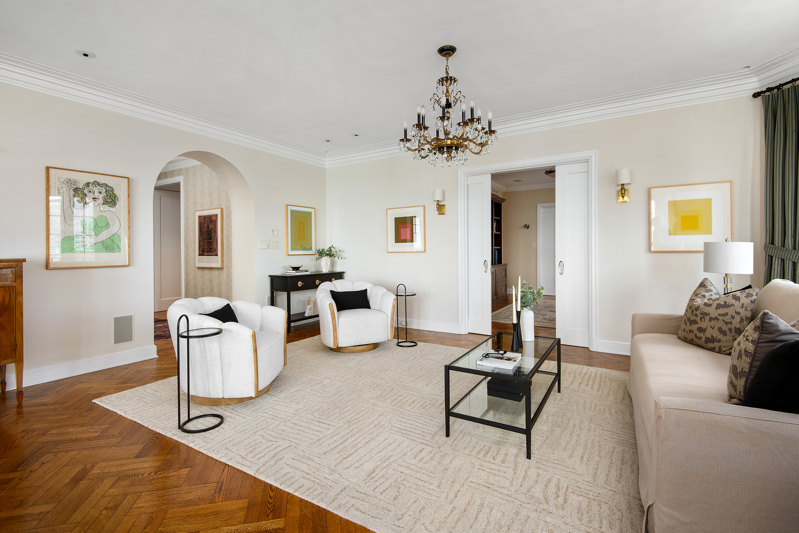 421 W Melrose Street Unit: 18BC